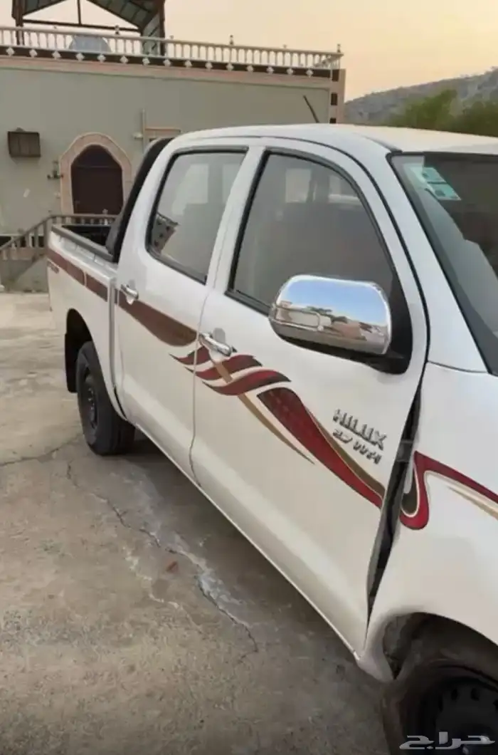 هايلوكس 2013 للبيع 1