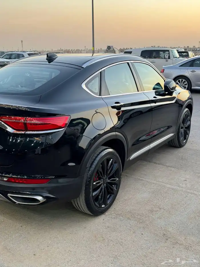 جيلي توجيلا 2022 فل كامل عداد 87 الف نظيف جدا 4