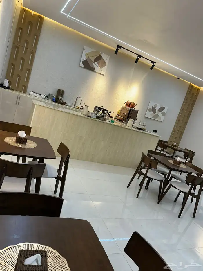 محل بتلات ناعمه شاهي واكثر 0