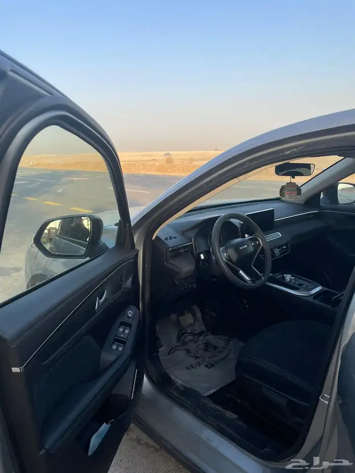 للبيع جوليان 2025 2