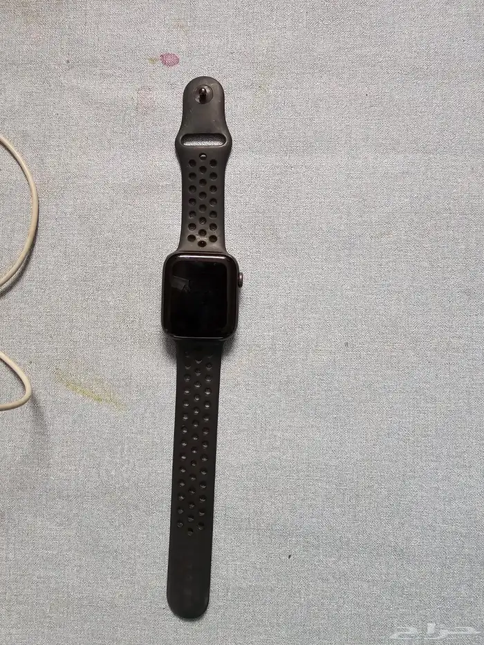 Apple Watch series 6 44 Mm Nike Edition 81  battery 1