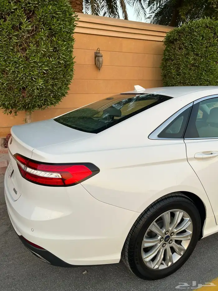 للبيع فورد توروس 2021 بدي وكالة مالك اول 3