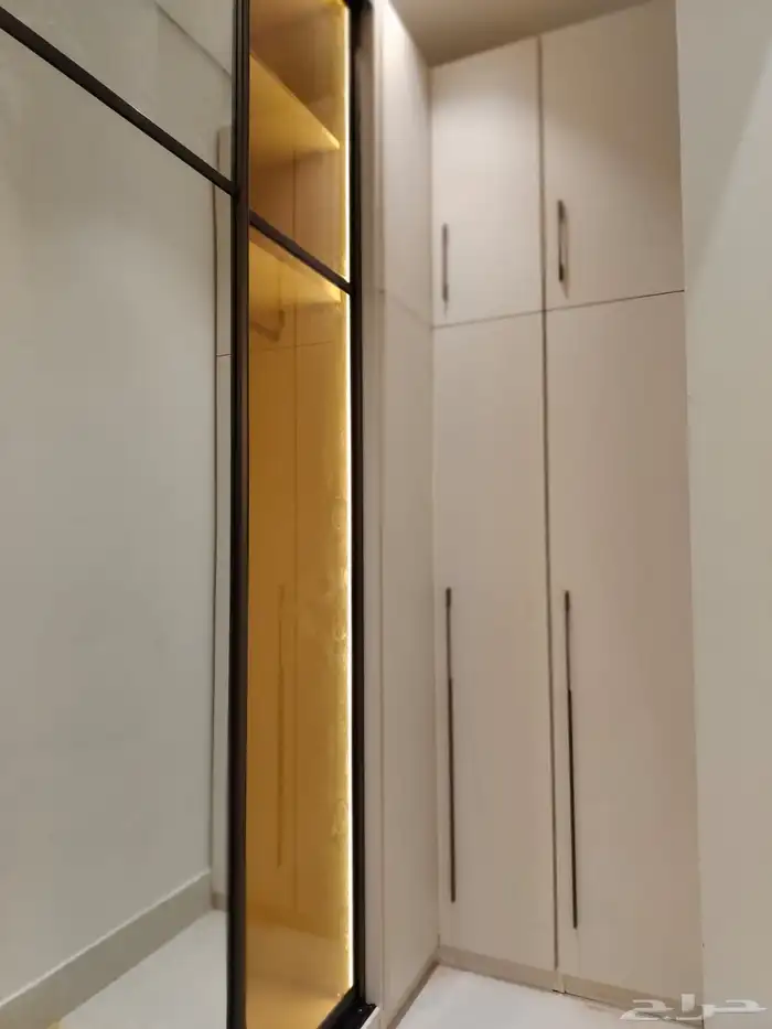 تفصيل الخزائن والدواليب و مزايا فن استغلال المساحة والزوايه 8