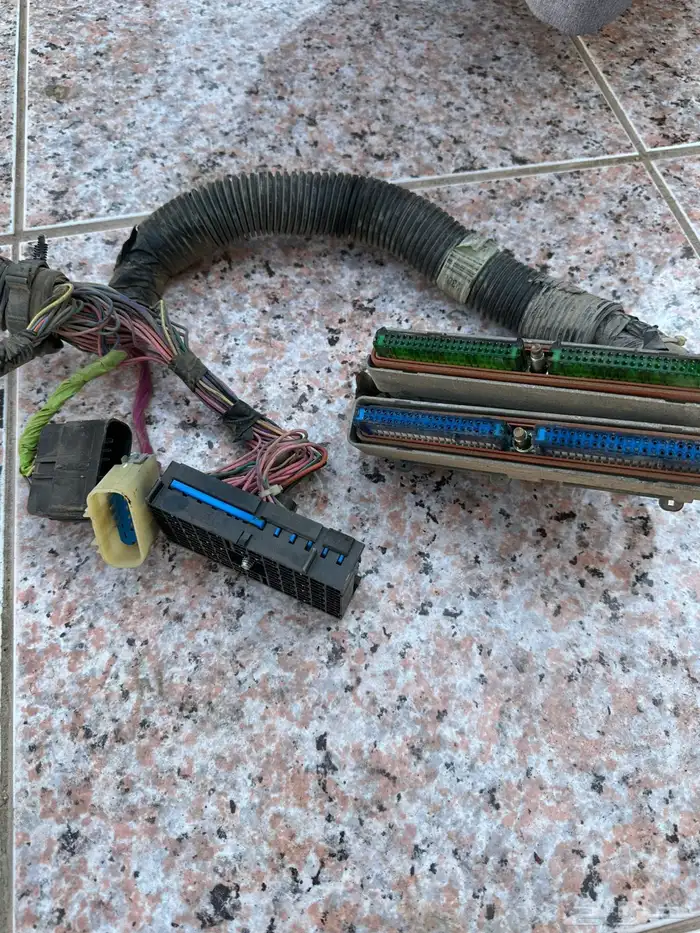 ضفيرة جمس وتاهو ويوكن كاملة من 2001 ل 2005 بدون دبل 1