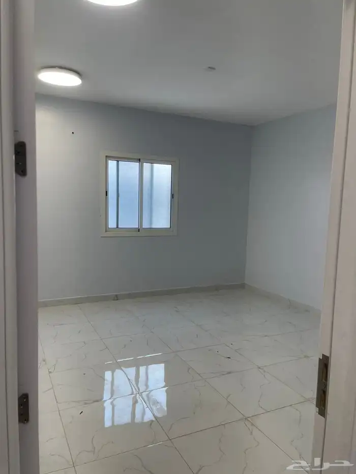 فيلا فاخرة للايجار بمدينة الورود بالطائف 0