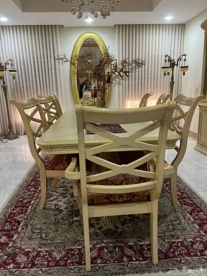 طاولة طعام 0