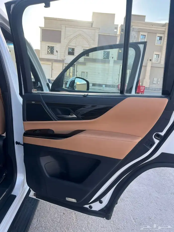 لكزس BB 2024 عبدالطيف جميل تم البيع الله يبارك للمشتري 5