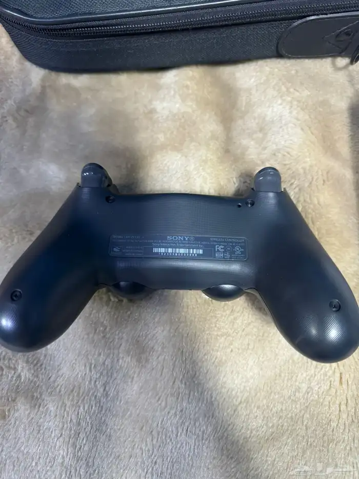 يد سوني 4 أصلية 4