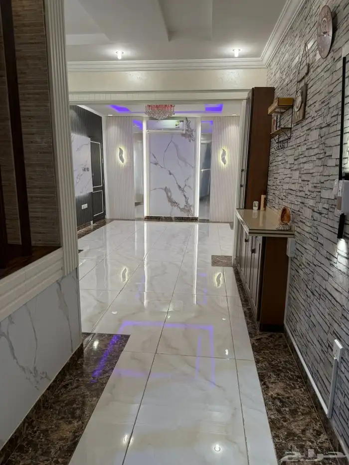 شقة للإيجار 5 غرف بحي الزهراء 0