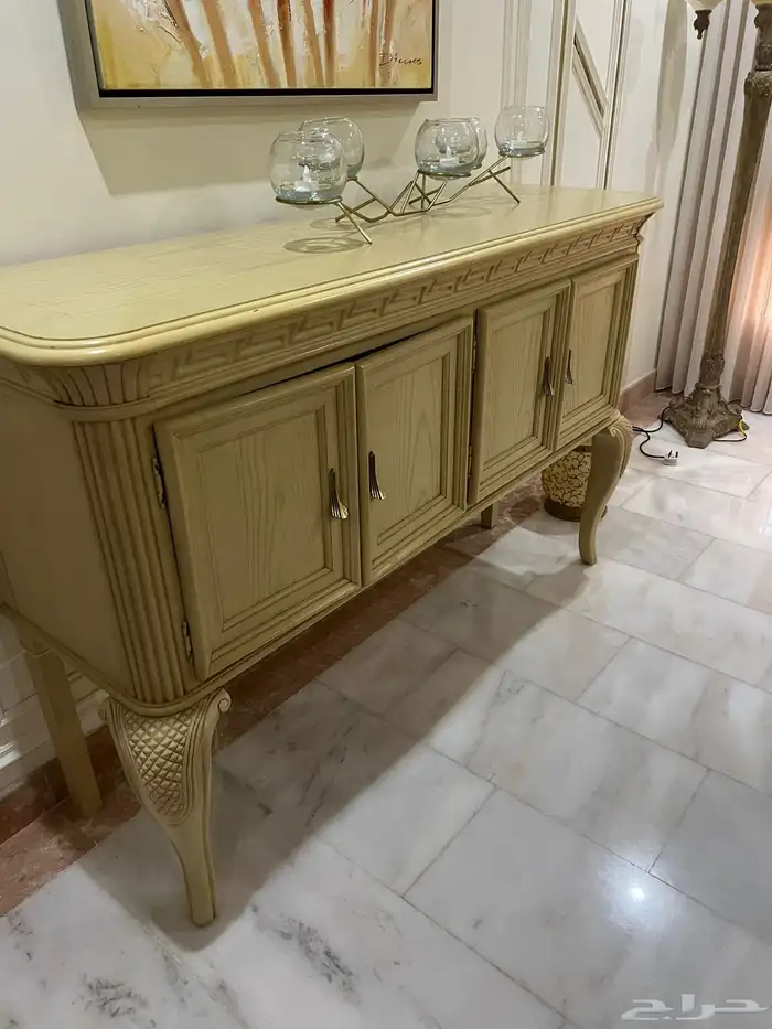 طاولة طعام 1