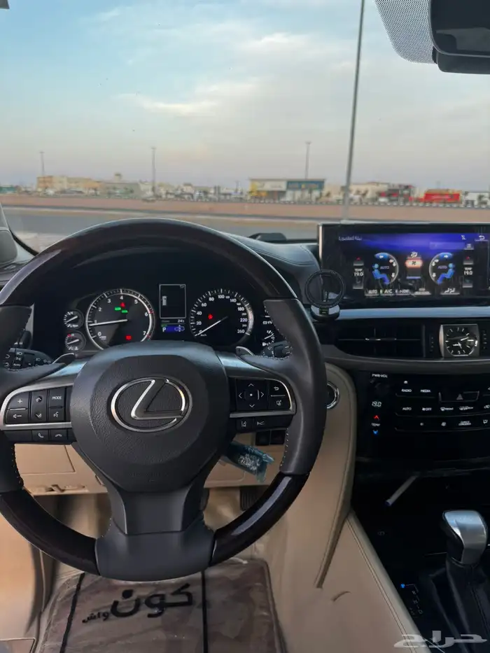جيب لكزس 2016 بريمي 4
