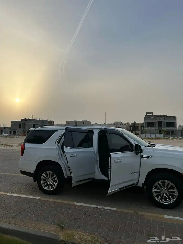 جي ام سي يوكن للبيع 14