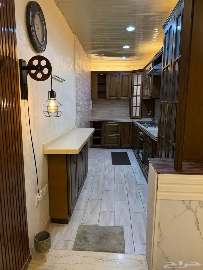 شقة للإيجار 5 غرف بحي الزهراء 2