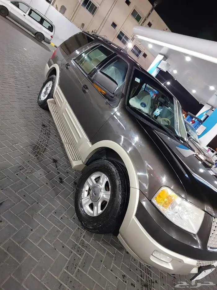 فورد اكسبديشن 9