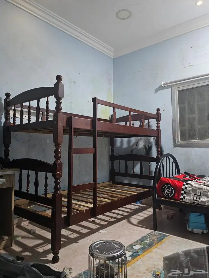 سرير نفرين 0