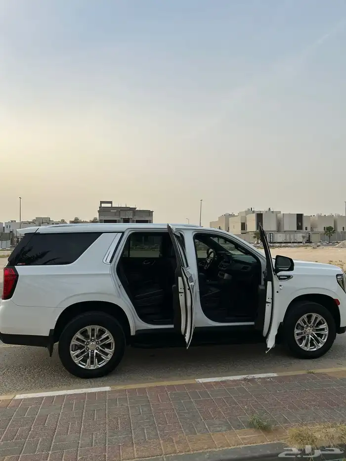 جي ام سي يوكن للبيع 9