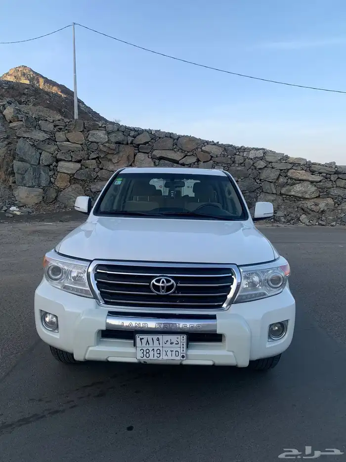 لاندكروزر 2011 9