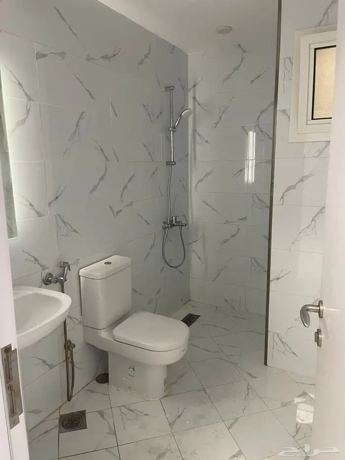 فيلا فاخرة للايجار بمدينة الورود بالطائف 11