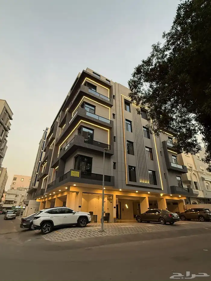 شقة فاخرة للبيع .. حي السلامه 2 0