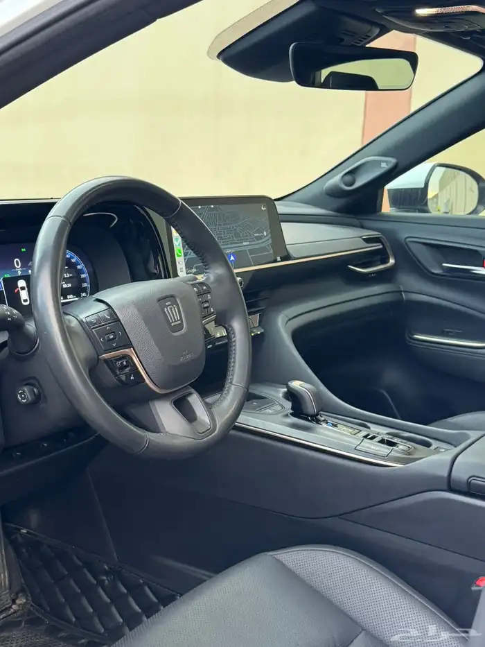 للبيع كراون 2023 بريميوم وكالة ممشى قليل (( شبه اصفار )) 6