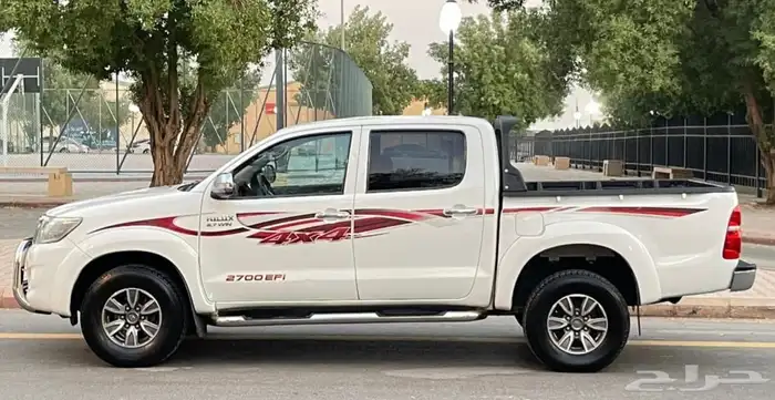 تويوتا هايلكس S-GLX 2015 فل سعودي اتوماتيك 4