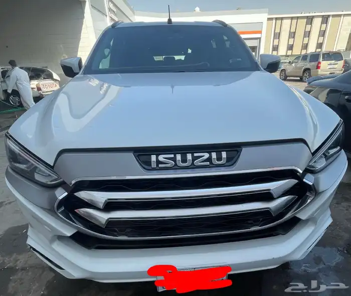 للبيع ايسيزو ام يو اكس 2023 mux 0