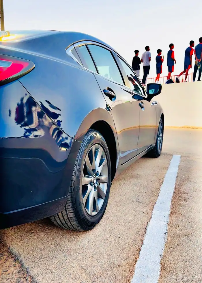 مازدا 6 2022 ازرق غامق كحلي نظيف ممشى قليل 1