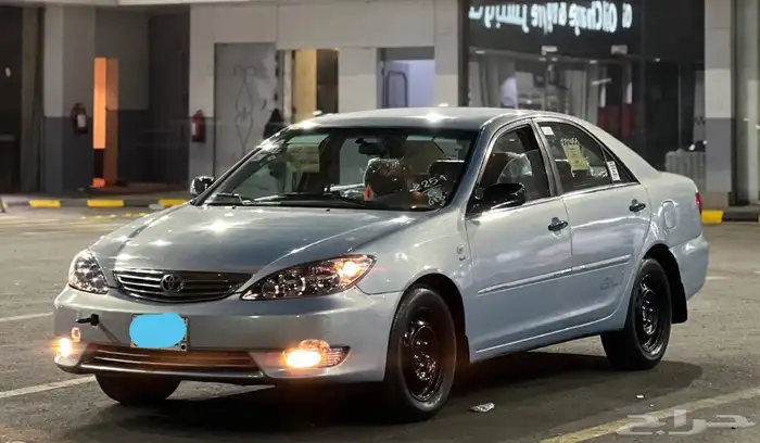 تويوتا كامري 2005 GLI اللون بحري 3