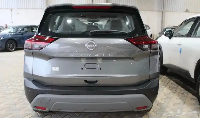 نيسان اكس تريل 2026 ستاندر 5 مقاعد و 7 مقاعد 10