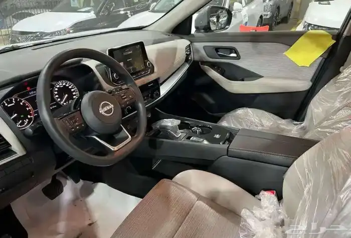 نيسان اكس تريل 2026 ستاندر 5 مقاعد و 7 مقاعد 15