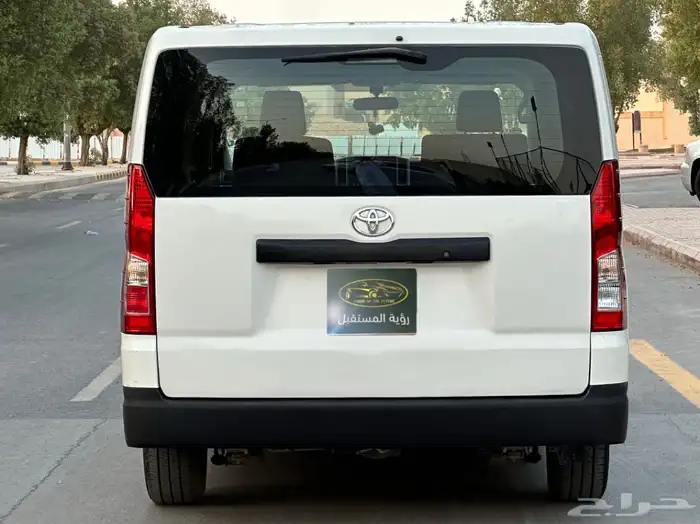 تويوتا باص بضاعه موديل 2019 سعودي قير عادي ديزل 7