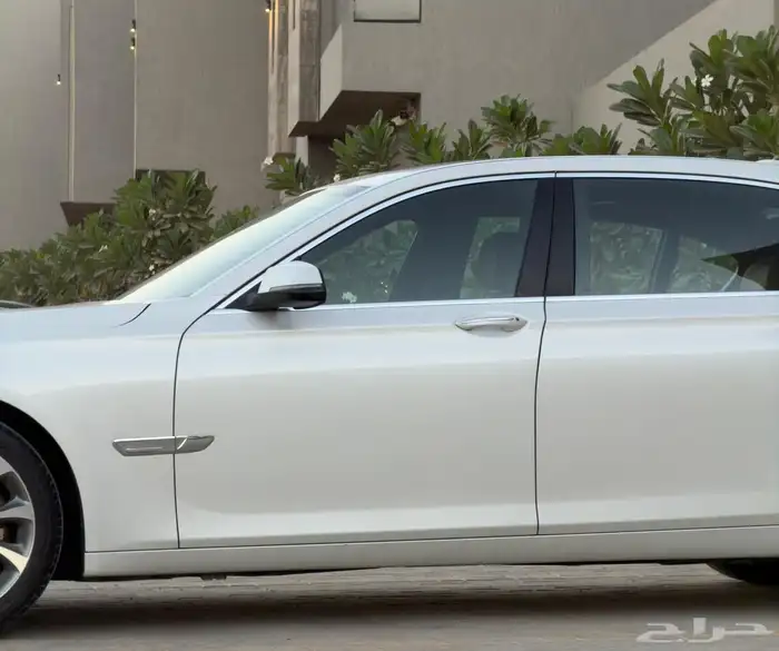 بي ام دبليو Li730 - BMW - 2015 - سعودي - فل 4