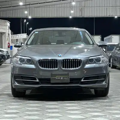 بي ام دبليو i520 موديل 2015 index