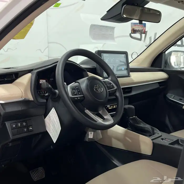 تويوتا يارس واي بلس 11