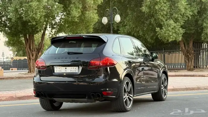 بورش كايينV8 38