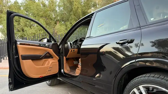 بورش كايينV8 29