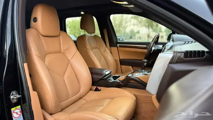 بورش كايينV8 18