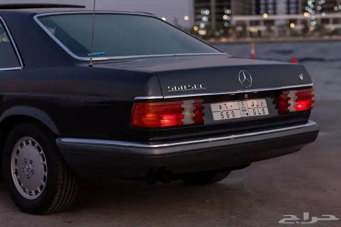للبيع مرسيدس كوبيه 560 24