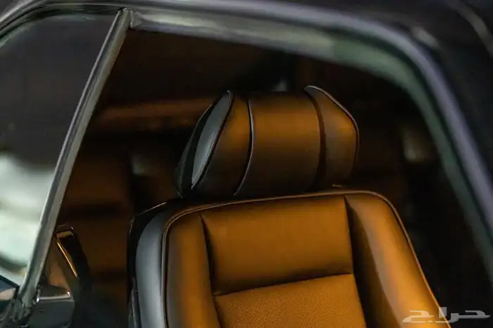 للبيع مرسيدس كوبيه 560 35