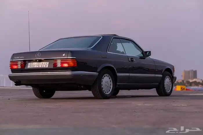 للبيع مرسيدس كوبيه 560 5