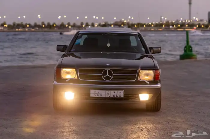 للبيع مرسيدس كوبيه 560 2