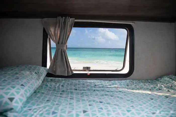 كرفان امريكي 47