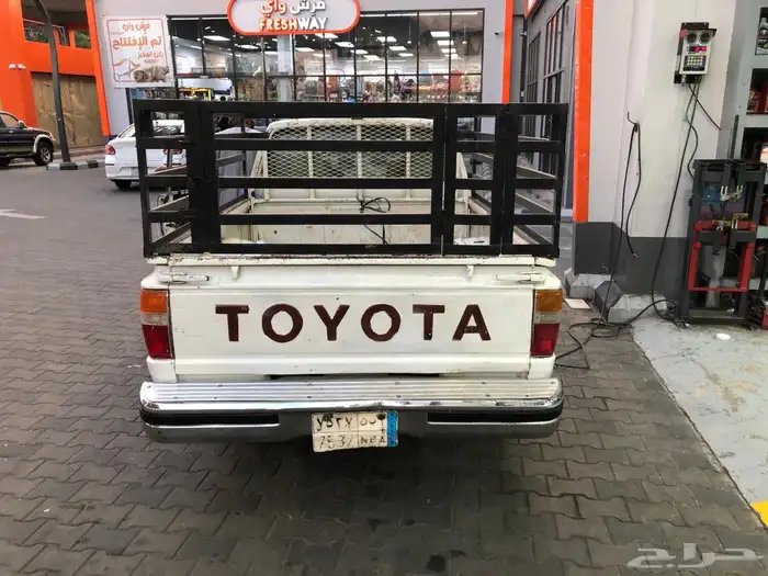 هايلكس للبيع 1