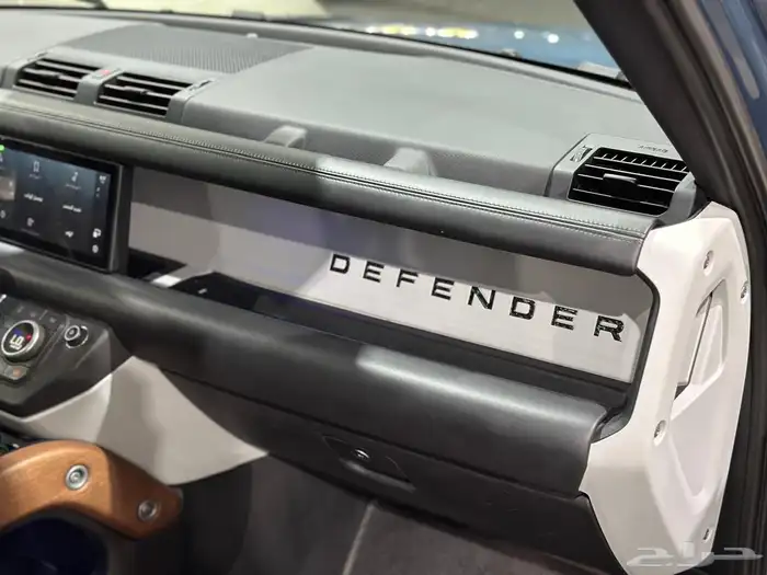 ديفندر HSE V6 موديل 2020 الناغي على الضمان 11