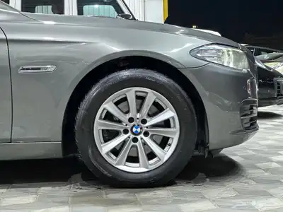 بي ام دبليو i520 موديل 2015 index