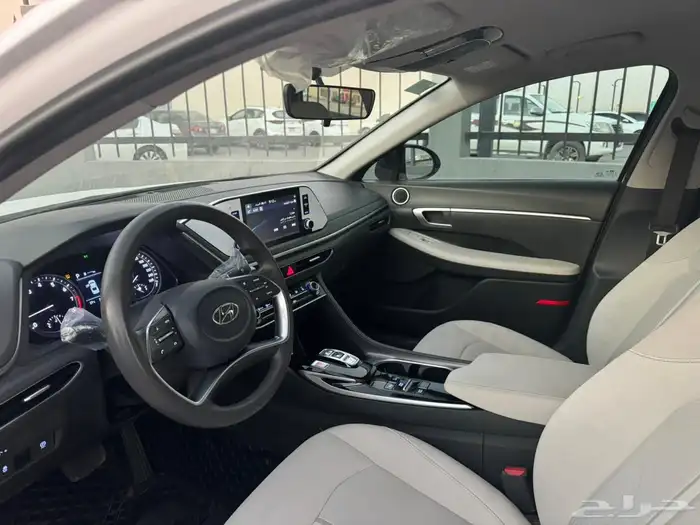 للبيع   نوع السيارة  سوناتا موديل السياره 2023 5