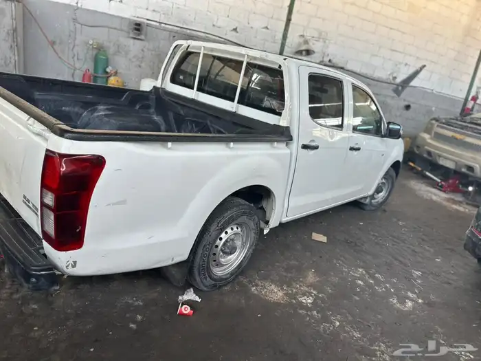 ايسوزو ديماكس غمارتين 2017 2