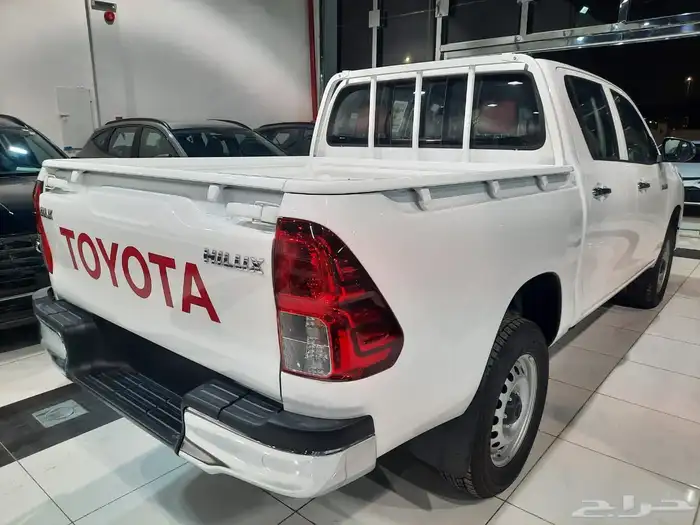 هايلوكس غمارتين دبل بريمي 2025 ديزل 2.4 قير عادي نظام 50-50 4