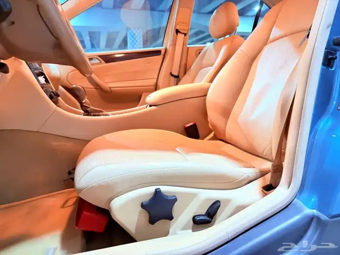 مرسيدس C200 شد بلد مخزن 12