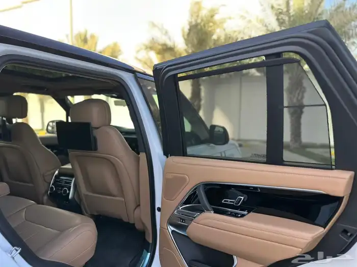 رنج روفر HSE 2024 ناغي على الضمان والصيانة شبه جديد 23